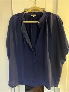 Relaxed Navy Blue Split-Neck Tunic Top